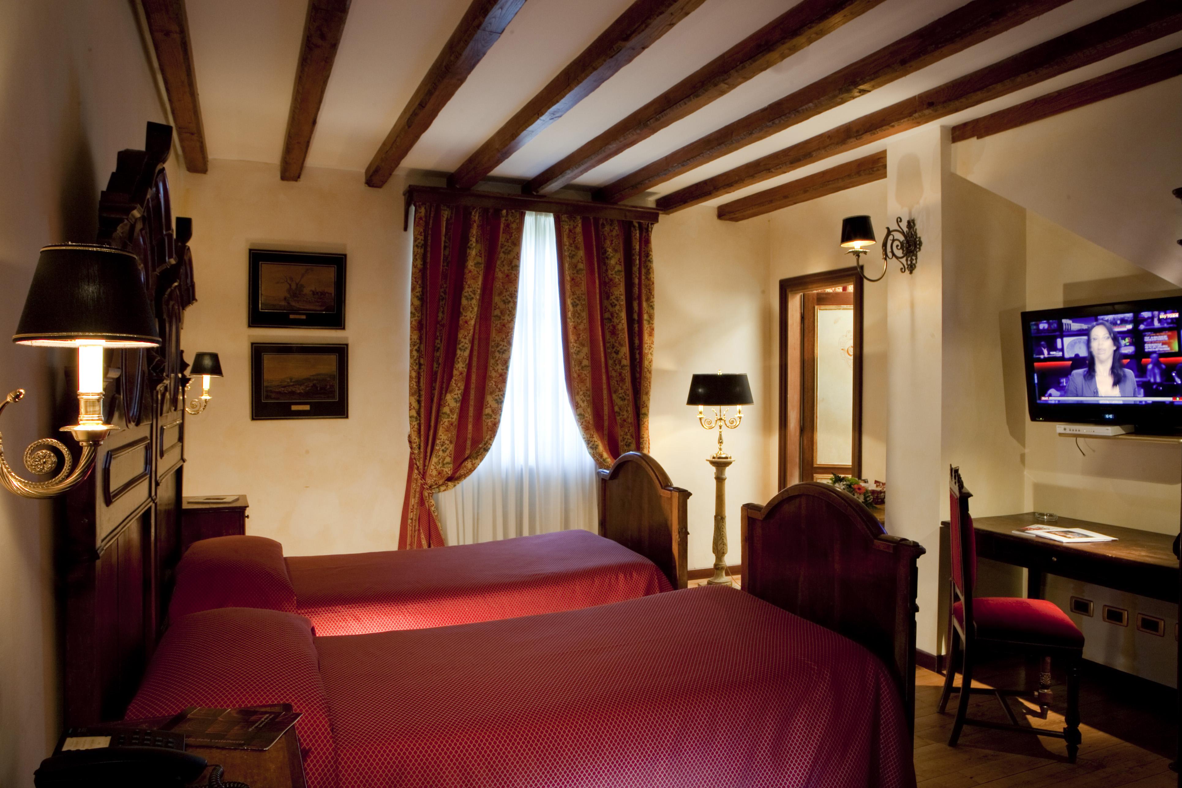 Отель Castello Della Castelluccia Рим Экстерьер фото